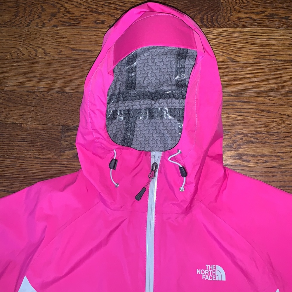 The North Face Pink and White Women's Jacket - Picture 4 of 12